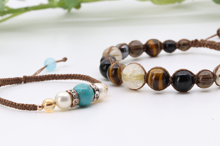 パスクルの編みアクセサリー