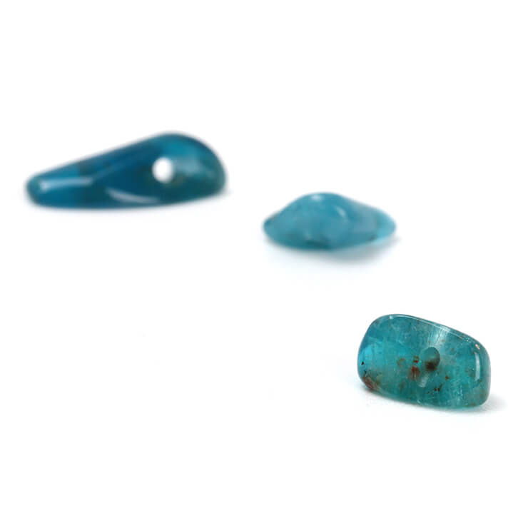 【切り売り/5cm単位】天然石さざれビーズ ブルーアパタイト（3mm～10mm）