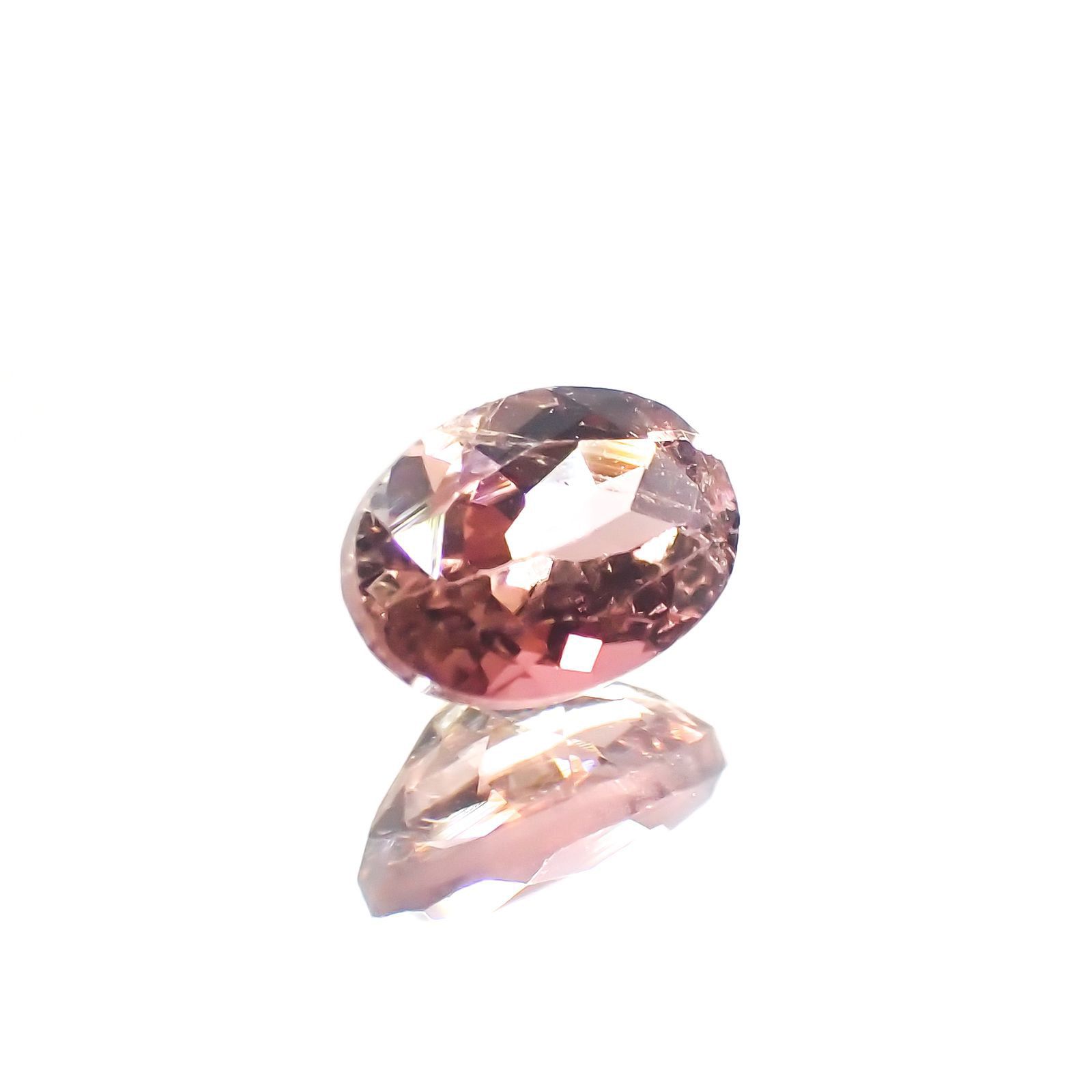 ピンクトルマリン（宝石名ピンク・トルマリン） ブラジル/アフリカ産 0.83ct 識別済 6.9×4.9mm前後