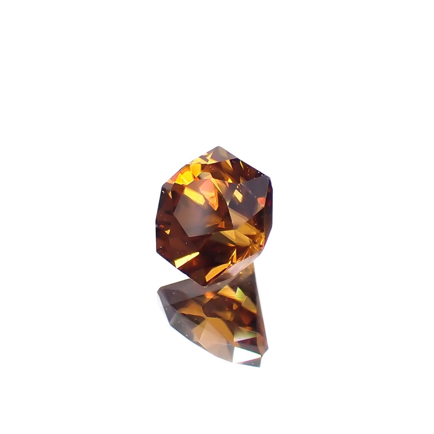 ◇ヘキサゴンカット◇オレンジジルコン（宝石名ジルコン）スリランカ/カンボジア産 0.91ct 識別済 4.8×4.8mm前後