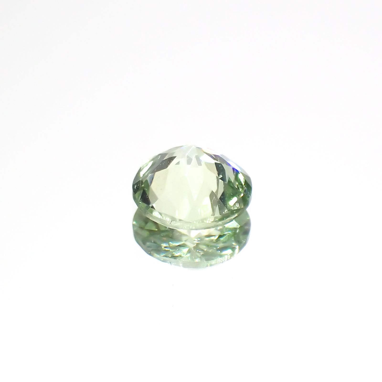 ミントガーネット タンザニア産 0.48ct 5.1×5mm前後