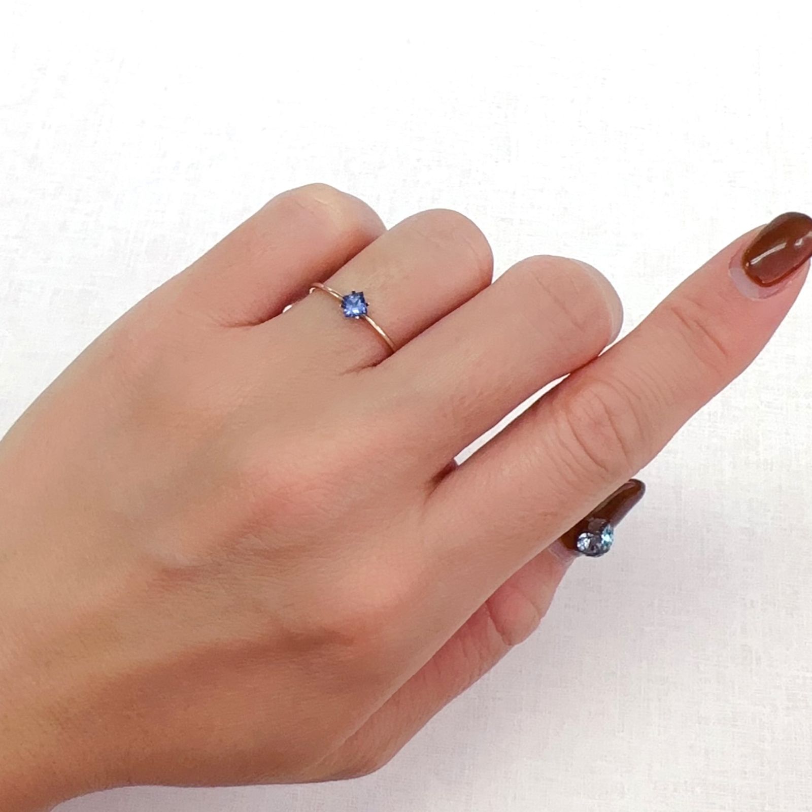 ◇プリンセスカット◇サファイア（宝石名サファイア）スリランカ産 0.21ct 識別済 3.2×3.2mm前後