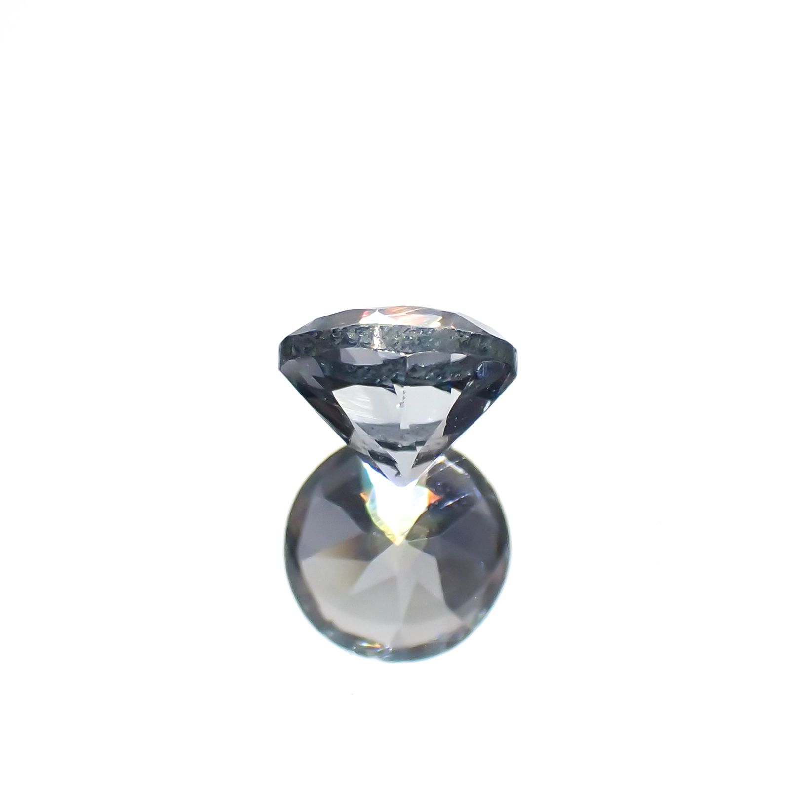 ブルーイッシュグレースピネル タンザニア産 0.65ct 5×5mm前後