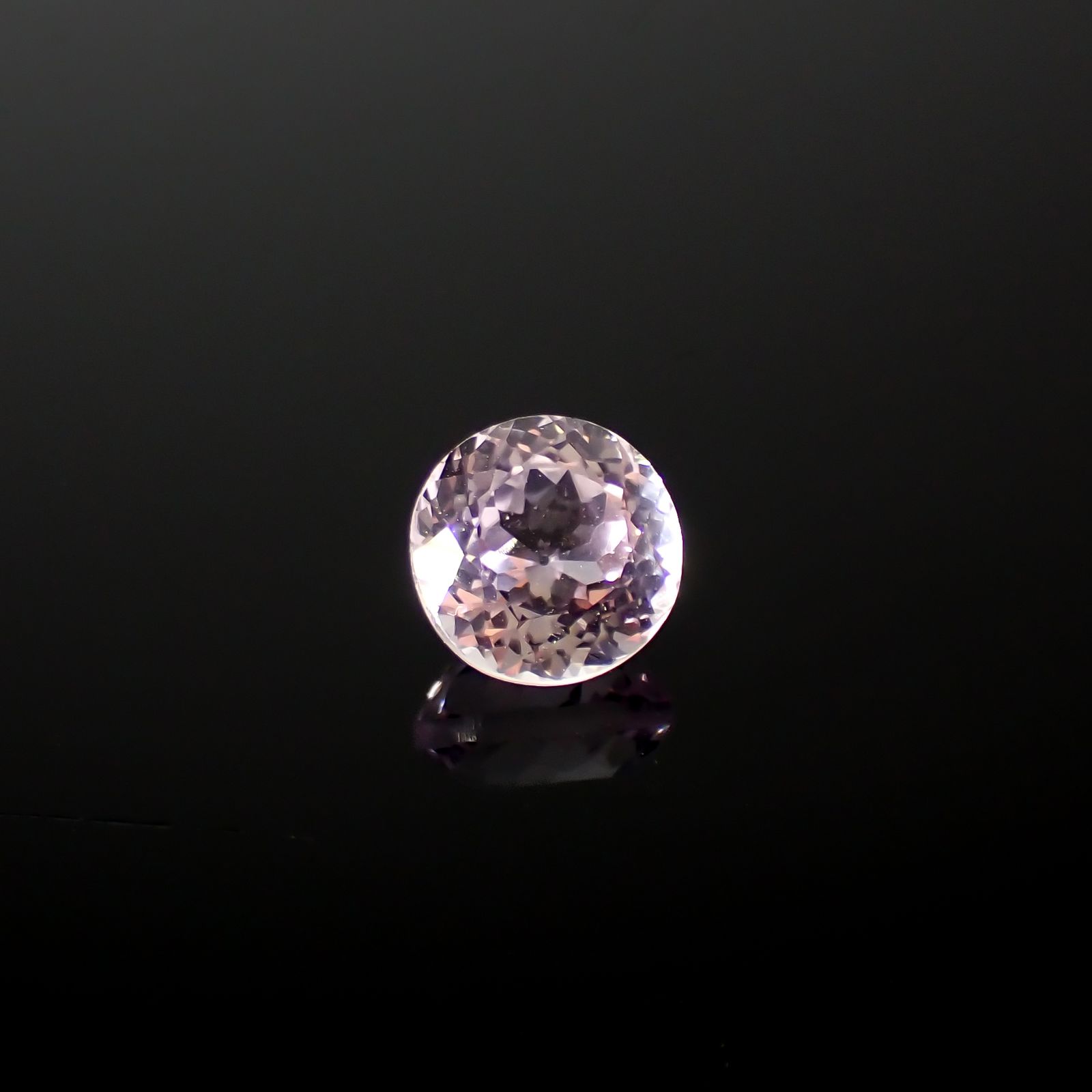 クンツァイト アフガニスタン産 2.67ct 8.2×8.1mm前後