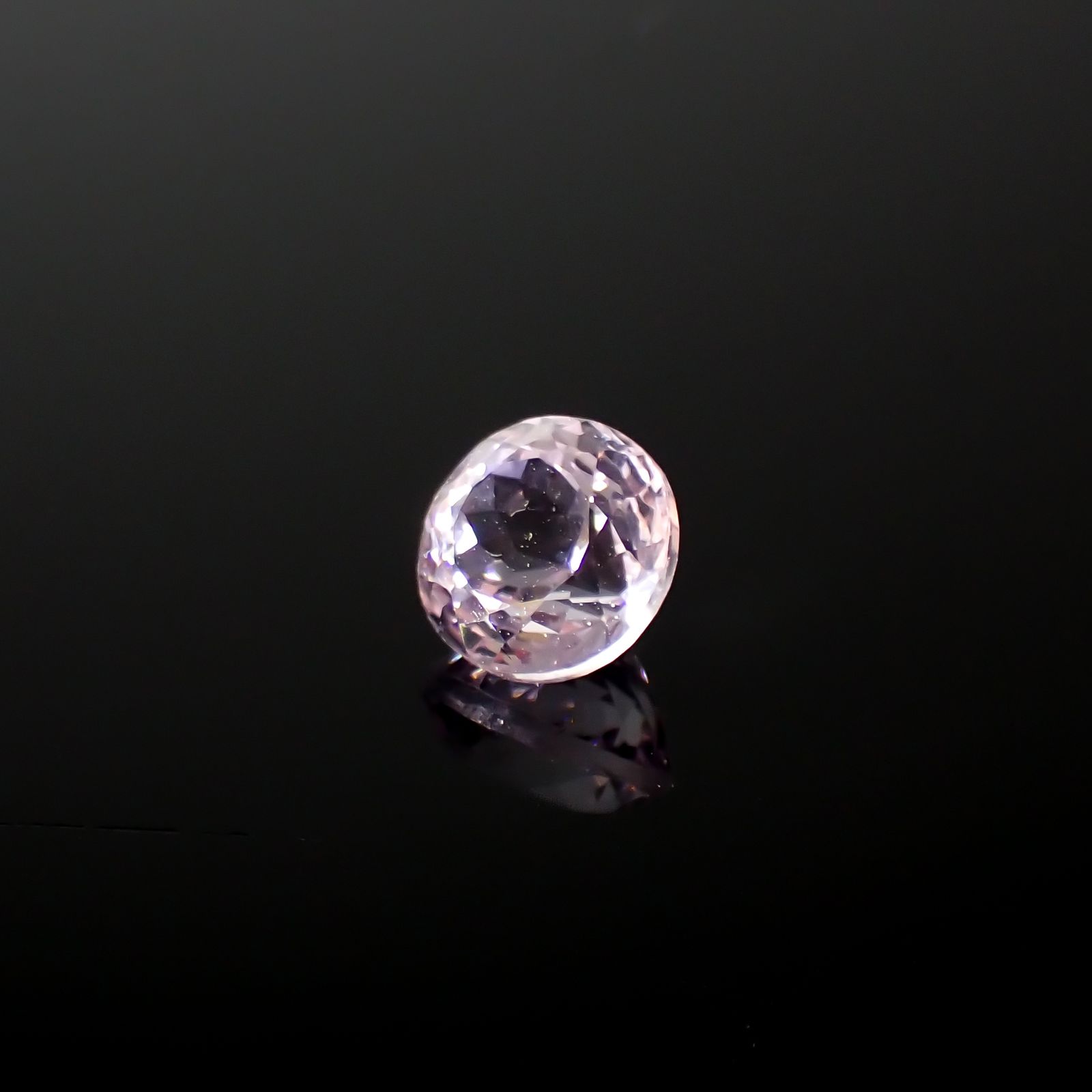 クンツァイト アフガニスタン産 2.67ct 8.2×8.1mm前後