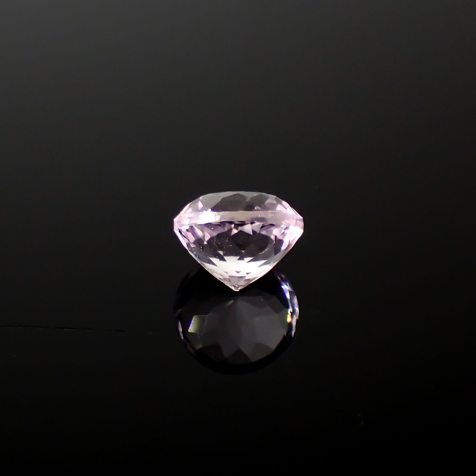 クンツァイト アフガニスタン産 2.67ct 8.2×8.1mm前後