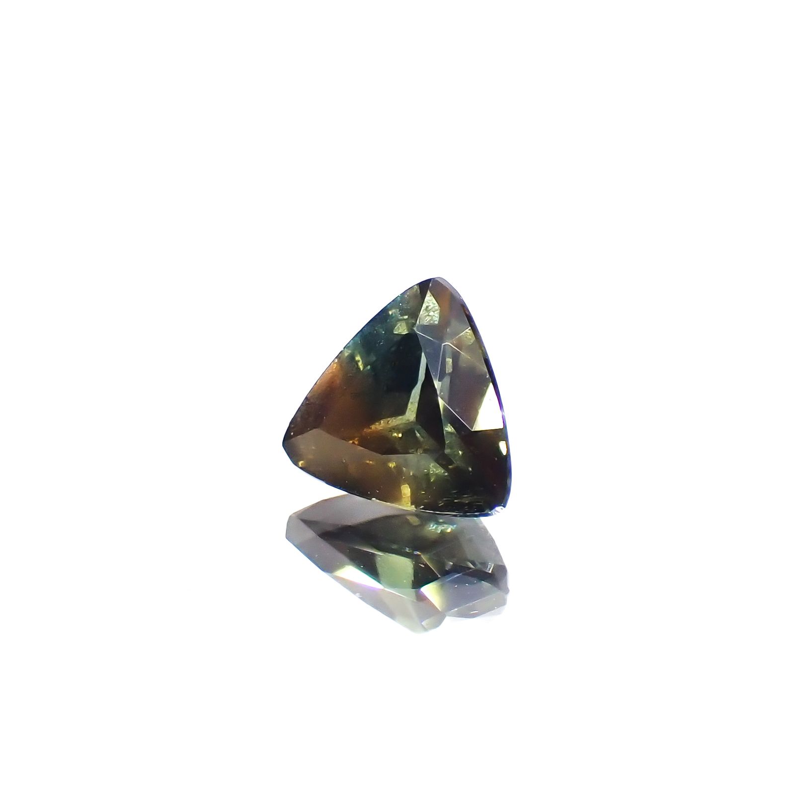 リング超レアな宝石です エピドートCC（カラーチェンジ）1 . 3 3 ct ケニア産