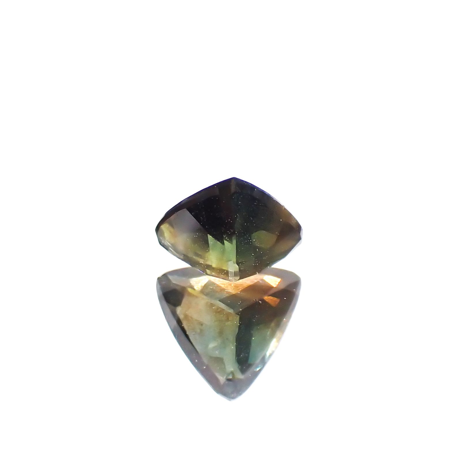 リング超レアな宝石です エピドートCC（カラーチェンジ）1 . 3 3 ct ケニア産