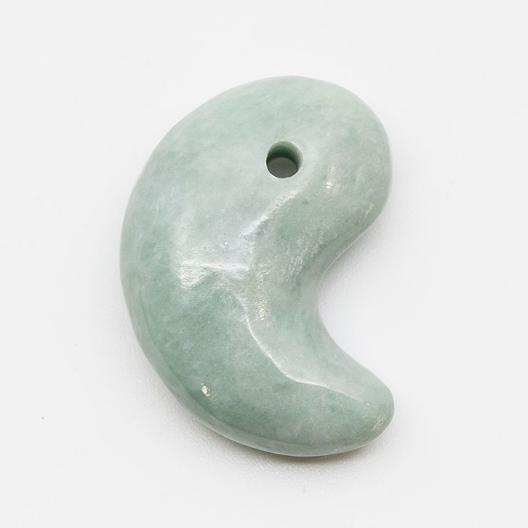 【一点もの】勾玉 糸魚川翡翠 30mm