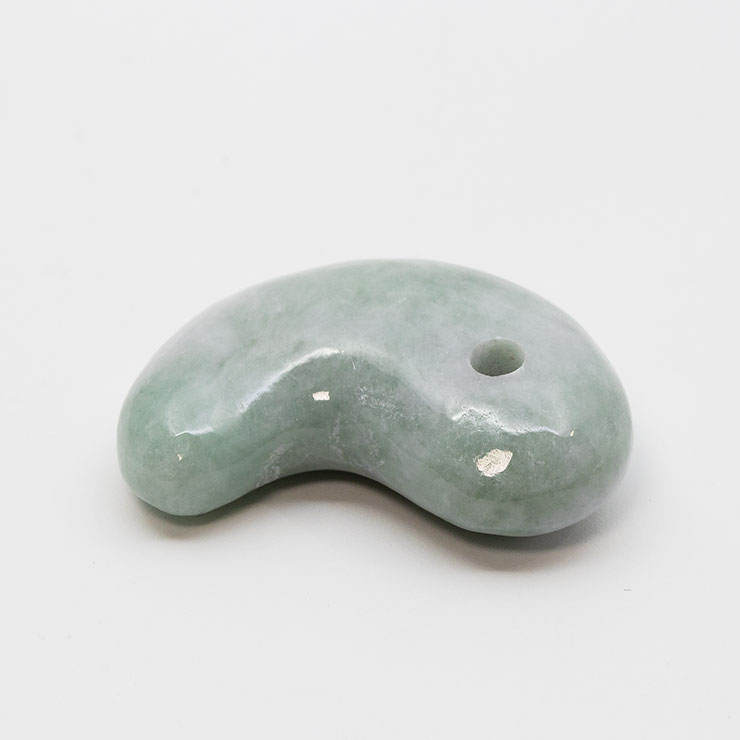 【一点もの】勾玉 糸魚川翡翠 30mm