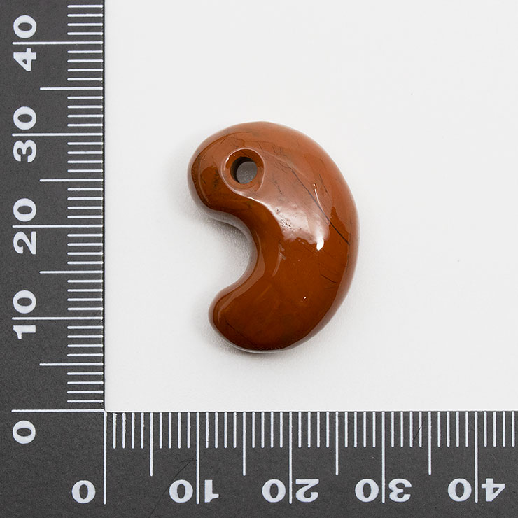 【一点もの】勾玉 佐渡赤玉石 25mm【鑑別書付き】