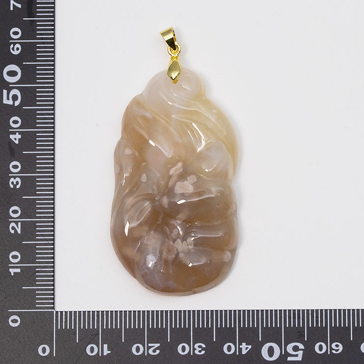 【一点もの】桜瑪瑙 ペンダントトップ 立体彫刻 九尾狐