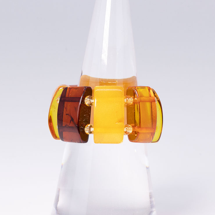 【石の日限定4,114円】バルティックアンバー リング（ミックスカラー）